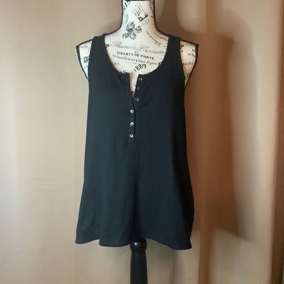 Pit to pit 21 in length 26 in. 9/1 - Picture 1 of 6